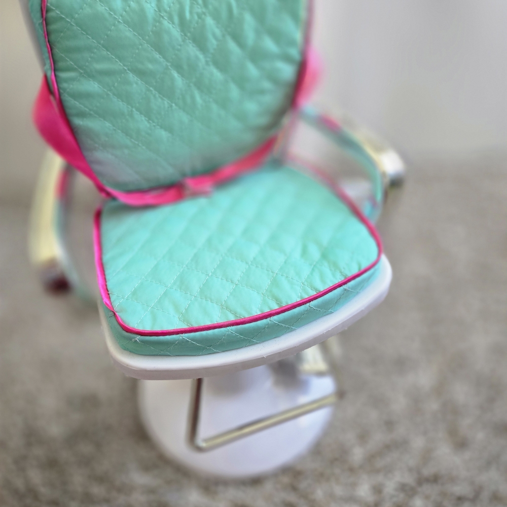 Kids Turquoise and Pink Bath Chair
